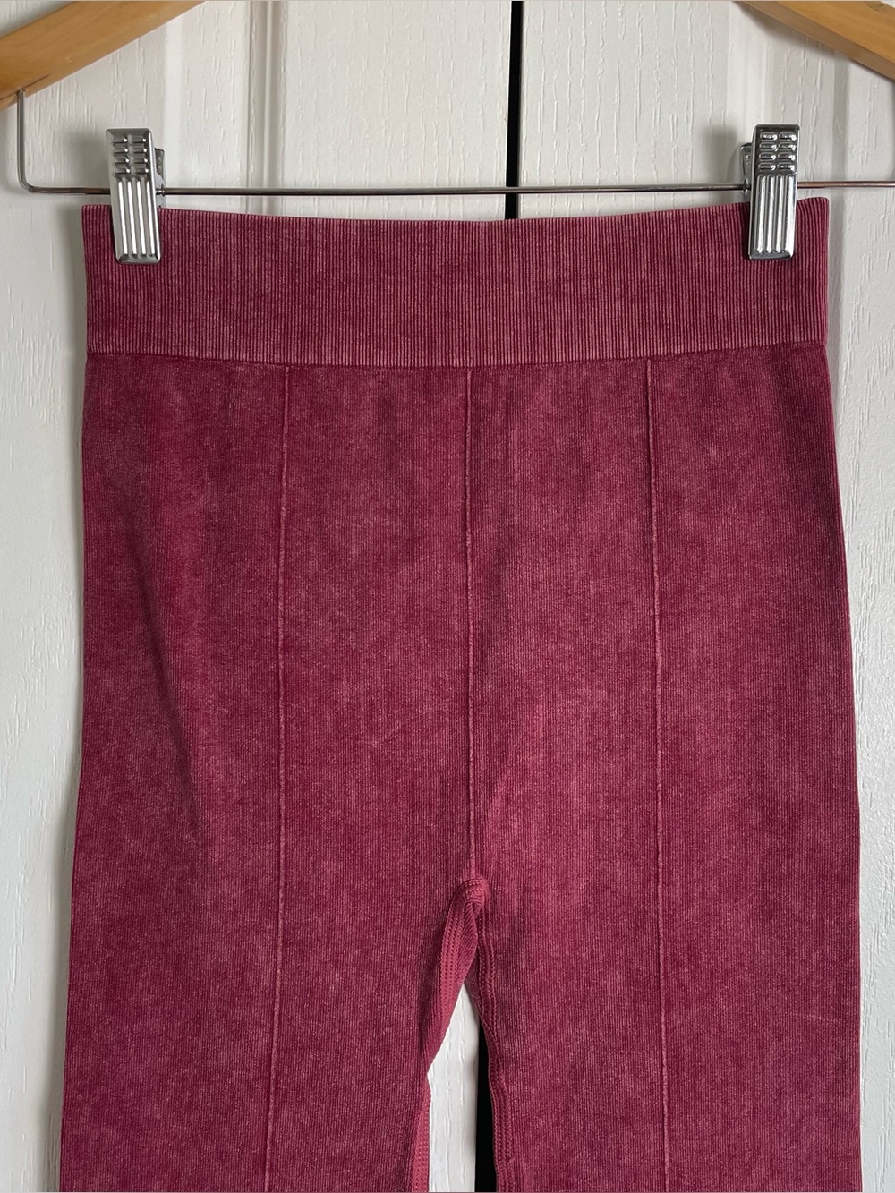 No Boundaries Flare Seamless Leggings Scoop Cropped Tank Top Women's XS Burgundy - Picture 3 of 14